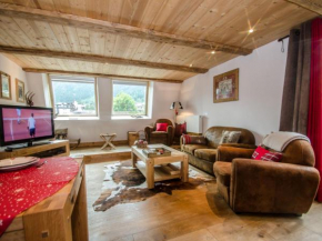 Superbe appartement 3 étoiles à Chamonix, 2 chambres, balcon, cheminée déco, parking et Wi-Fi - FR-1-343-197